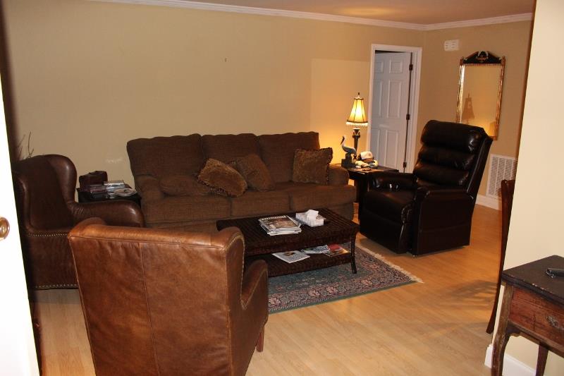 208 Merry Brook Dr, Lagrange, GA 30241 photo 8