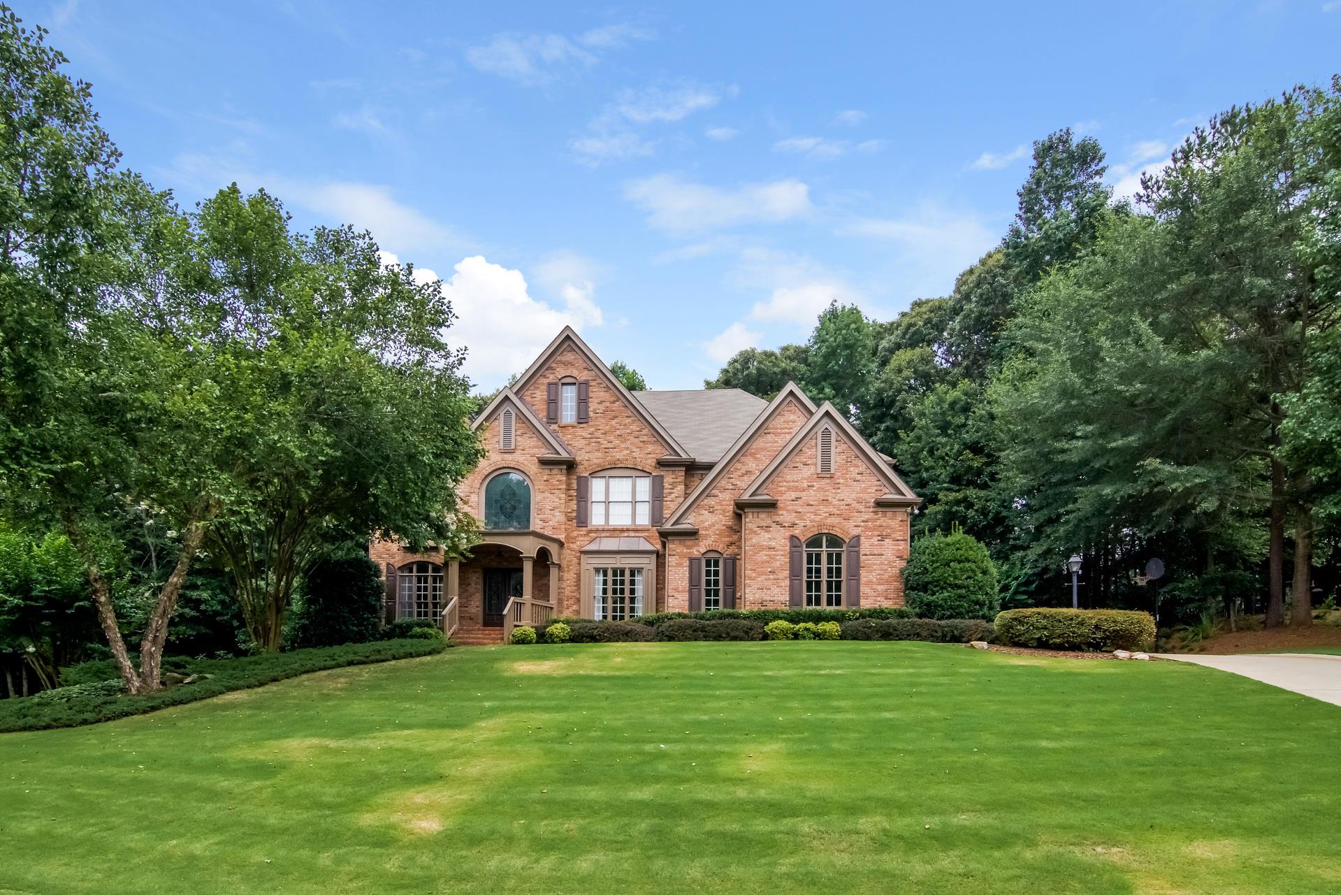 105 Riverview Dr, Suwanee, GA 30024 photo 1
