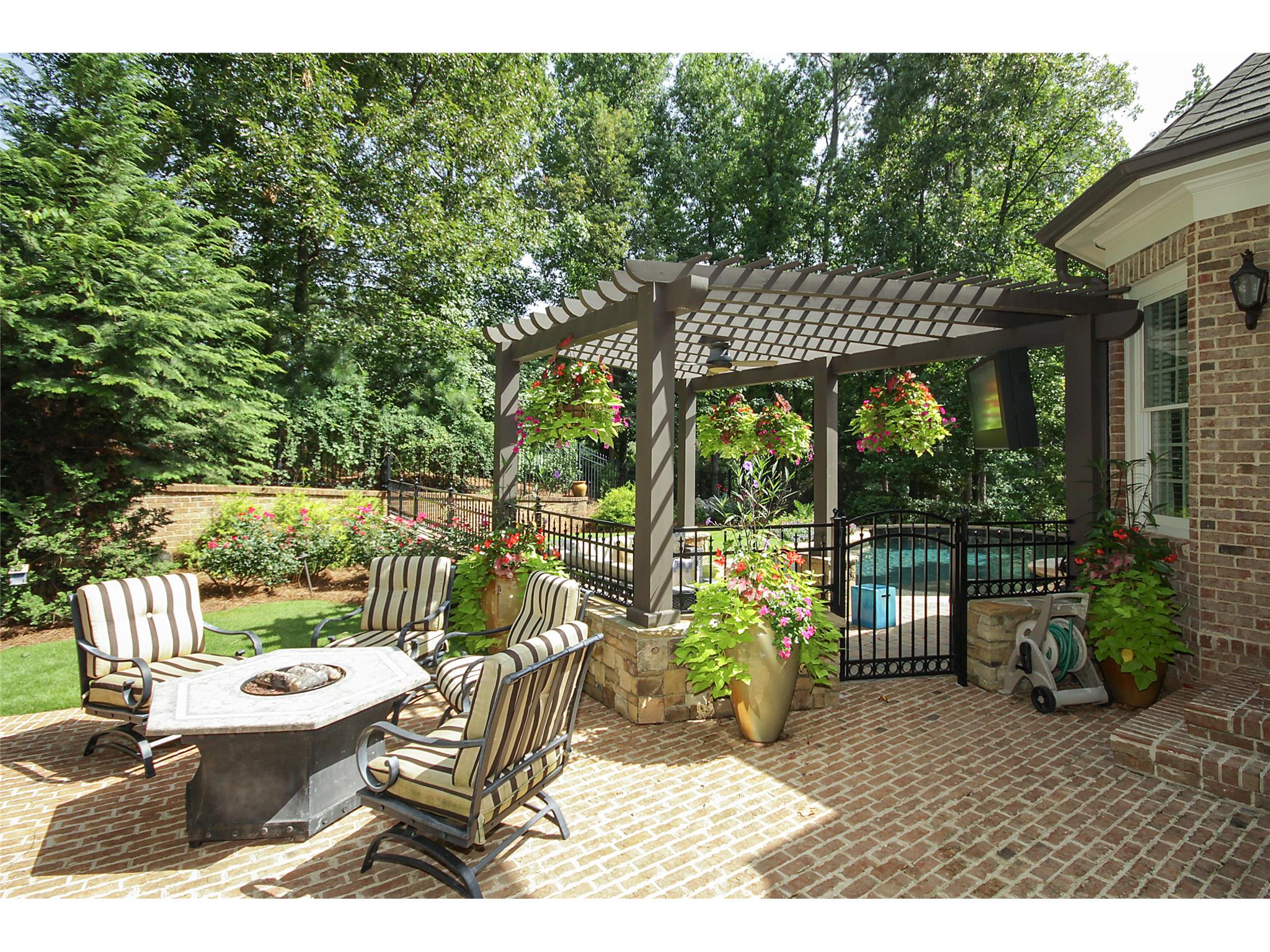 2853 Thurleston Ln, Duluth, GA 30097 photo 24