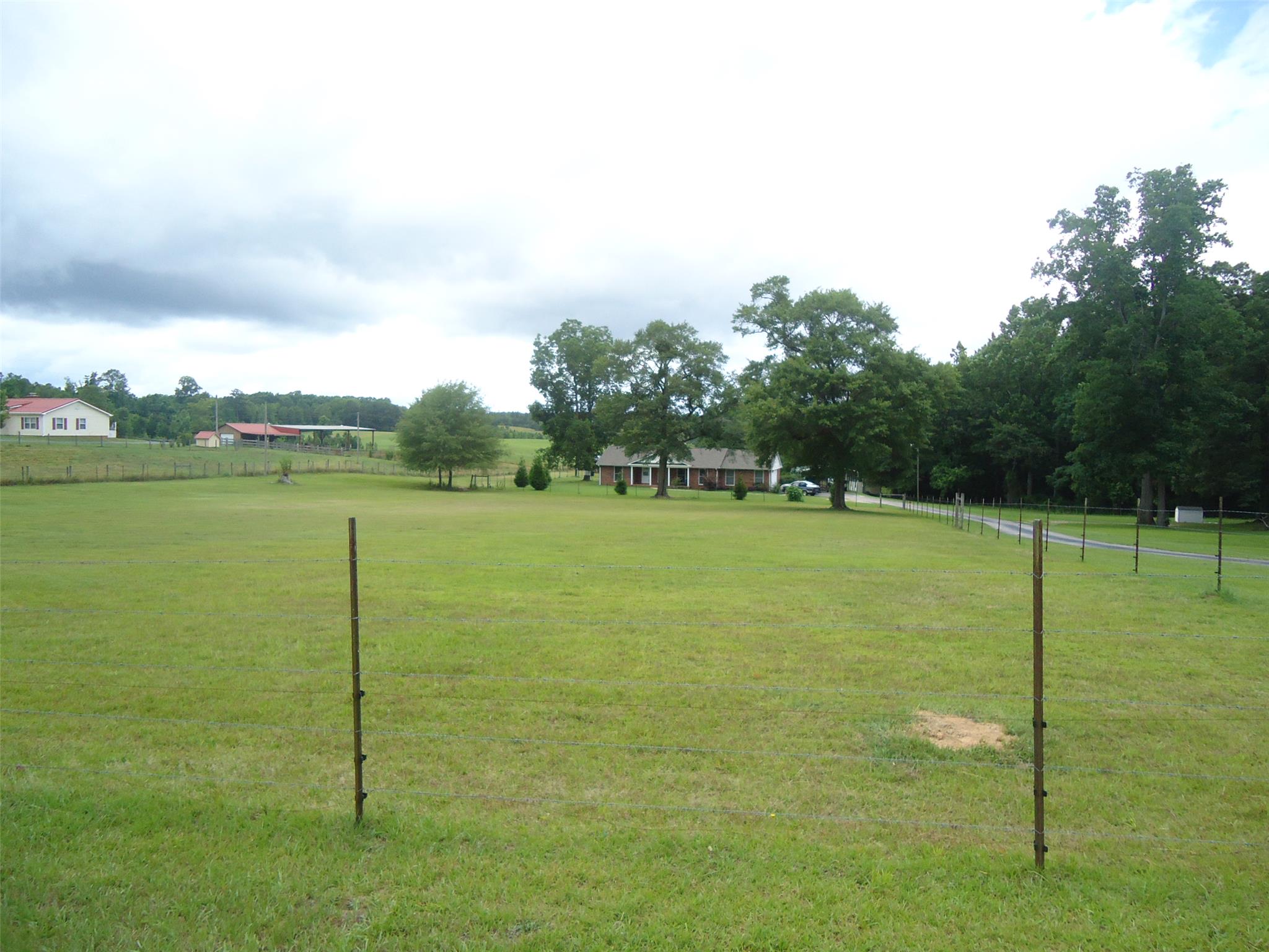 2626 Bartley Rd, Lagrange, GA 30240 photo 2