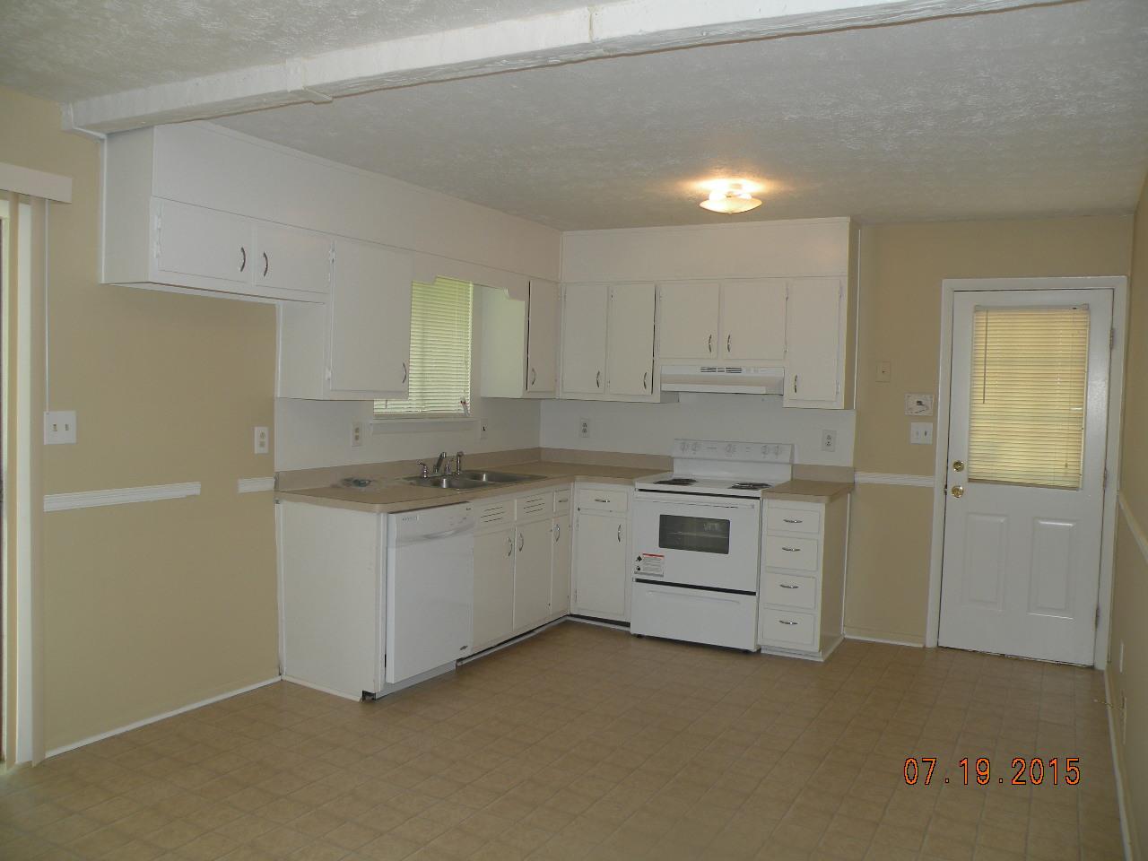 6509 Fleming Rd, Morrow, GA 30260 photo 5