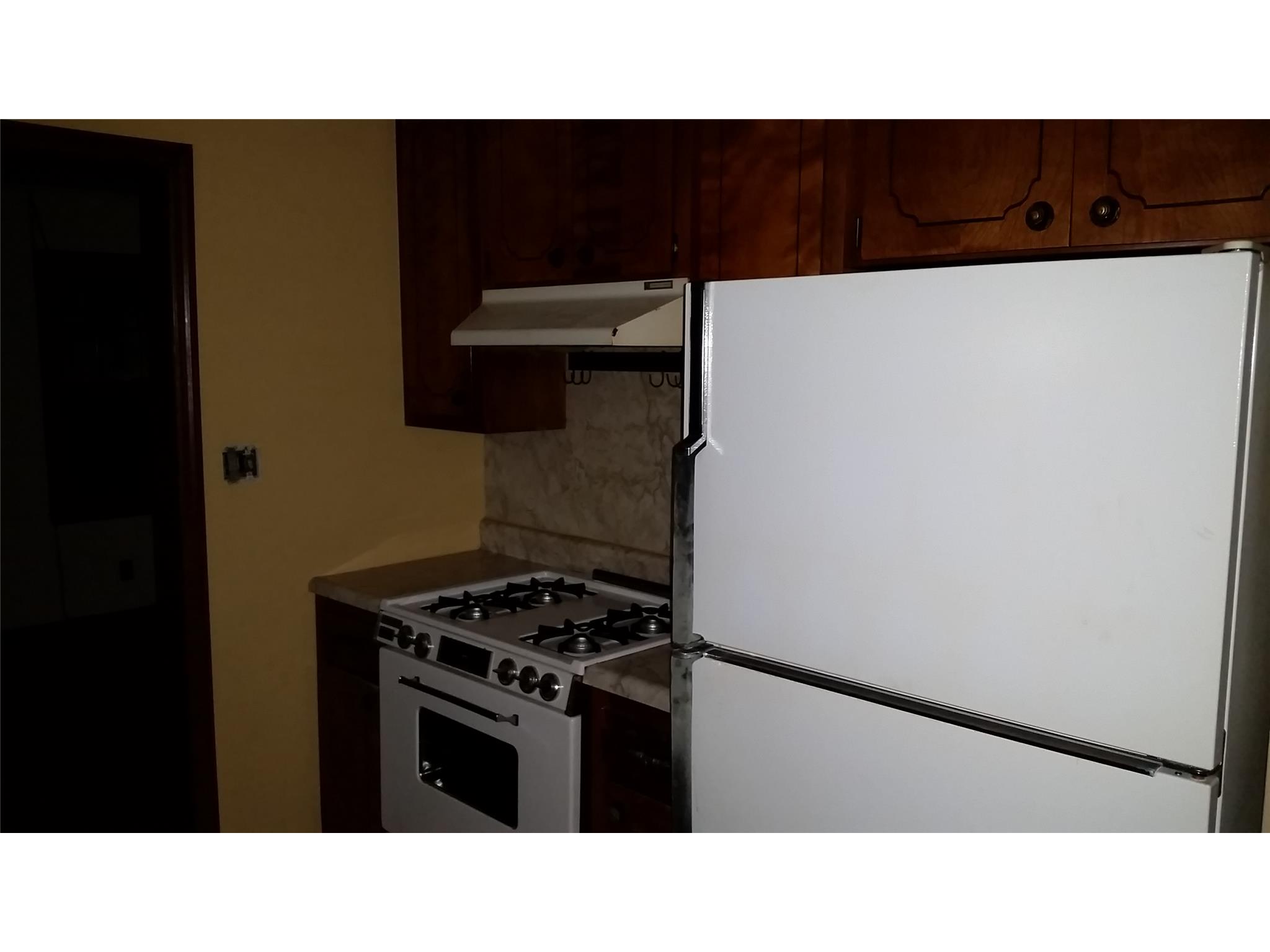 209 Pine St, Barnesville, GA 30204 photo 7