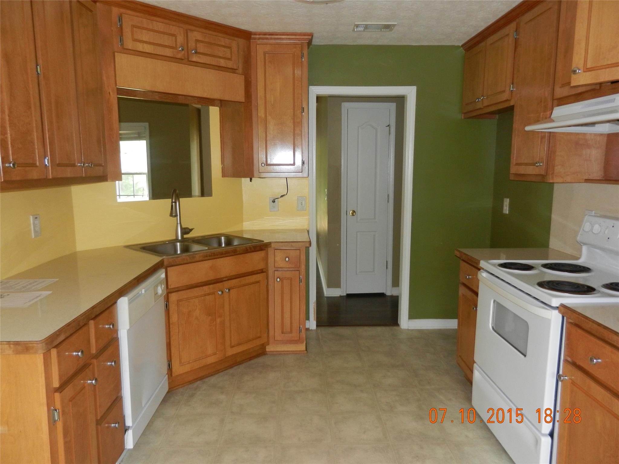115 Clover Valley Dr, Covington, GA 30016 photo 7