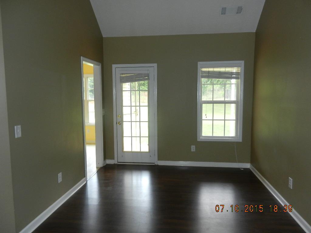115 Clover Valley Dr, Covington, GA 30016 photo 9