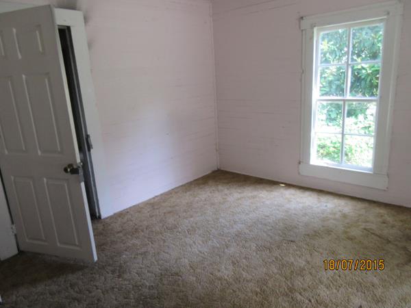 638 Pulliam St, Elberton, GA 30635 photo 7