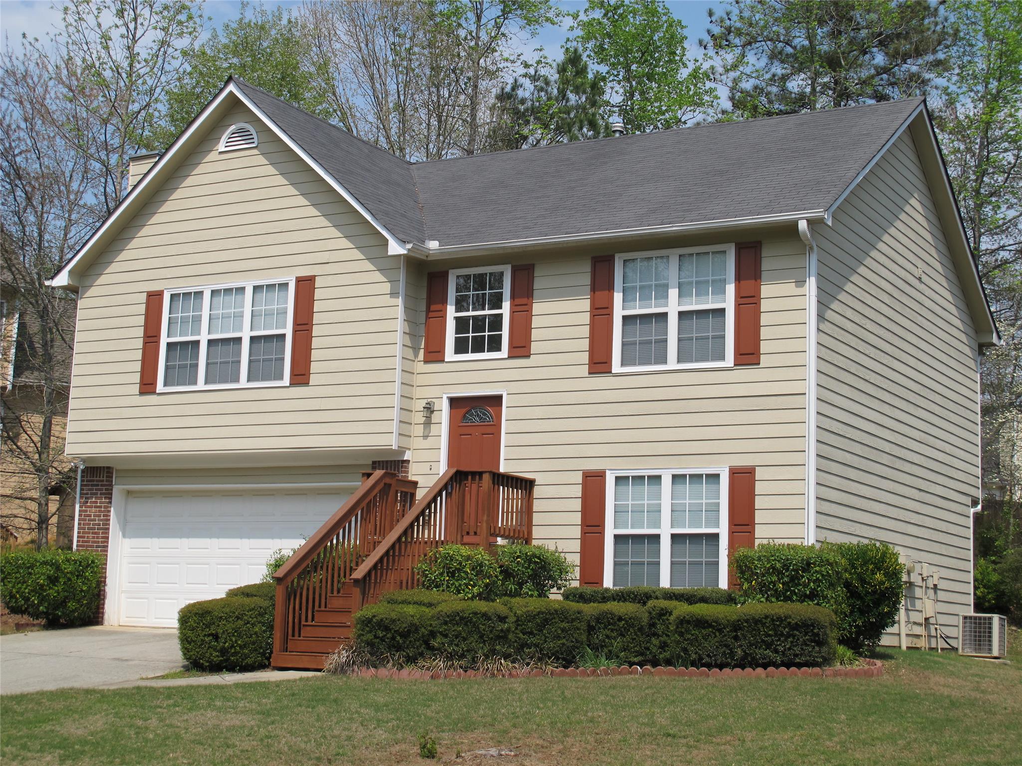 550 Devonshire Walk Dr, Suwanee, GA 30024 photo 1
