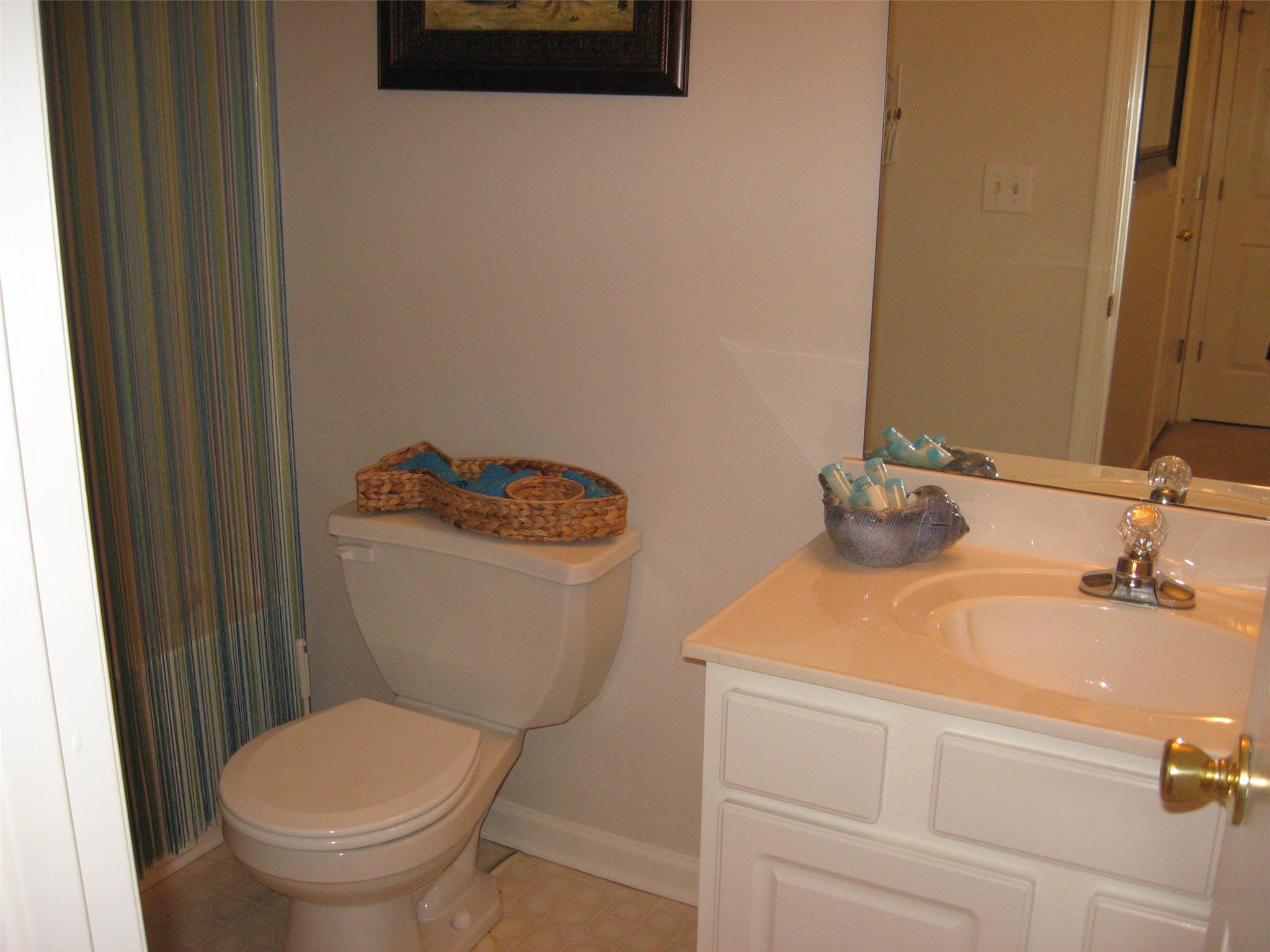 550 Devonshire Walk Dr, Suwanee, GA 30024 photo 10