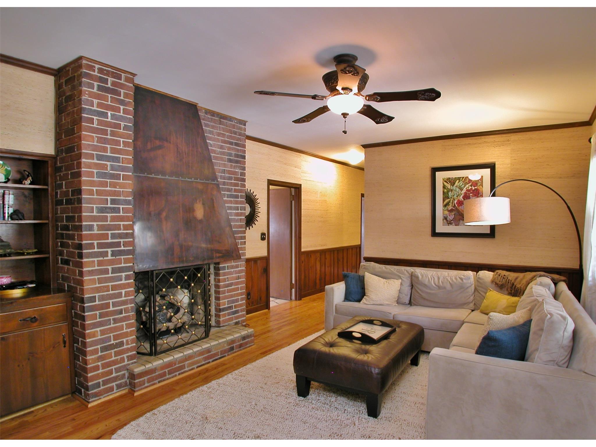 1322 Riverside Dr, Gainesville, GA 30501 photo 2
