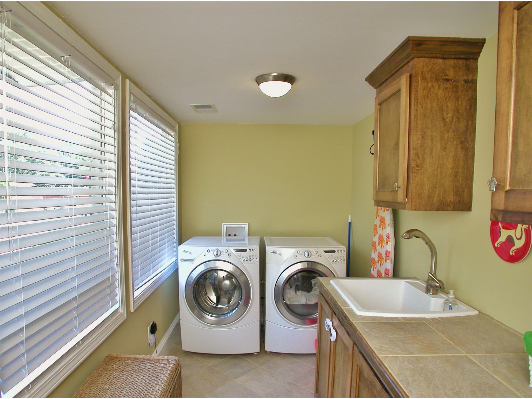 1322 Riverside Dr, Gainesville, GA 30501 photo 17