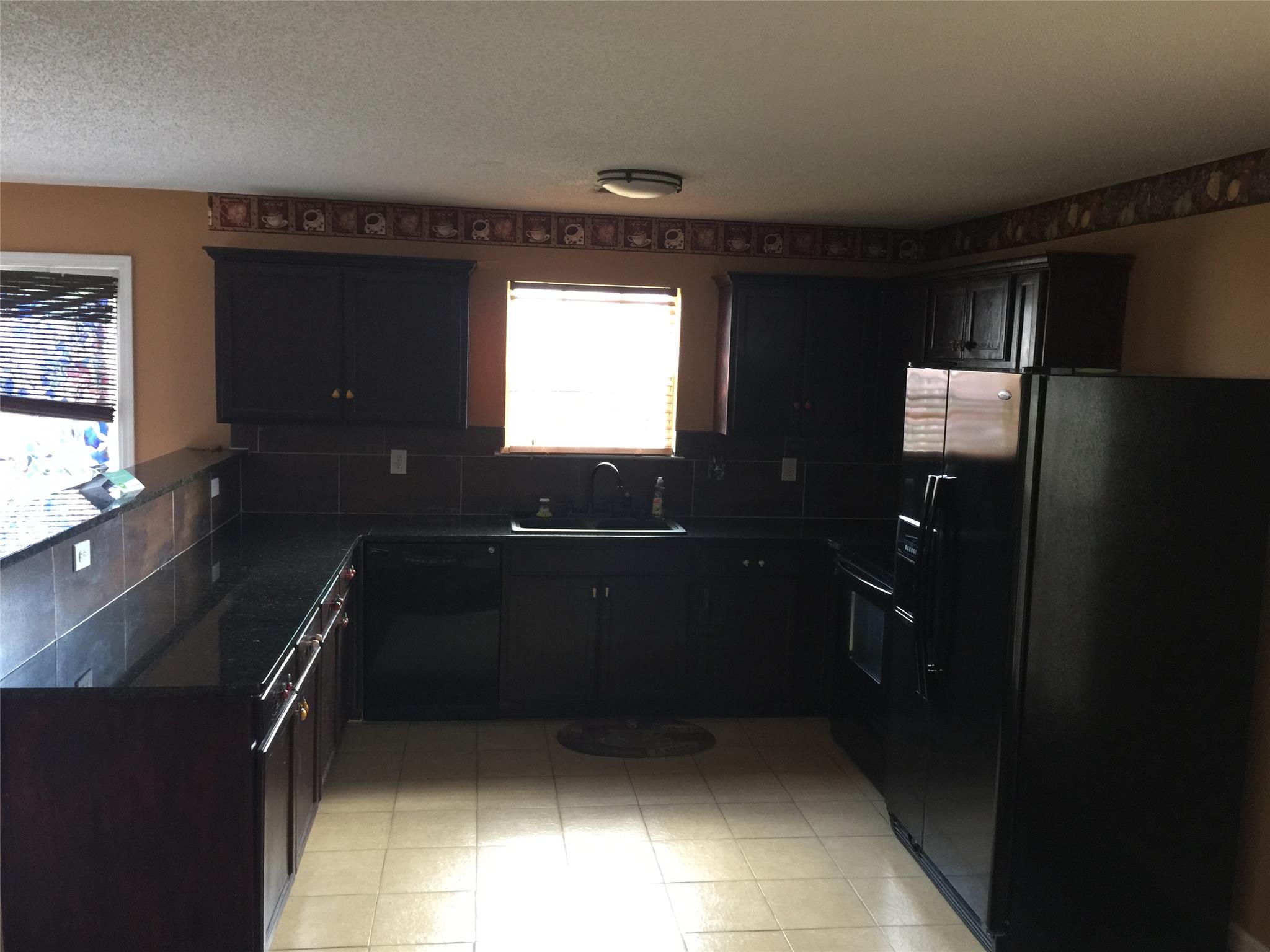 5913 Waggoner Ct, Rex, GA 30273 photo 10