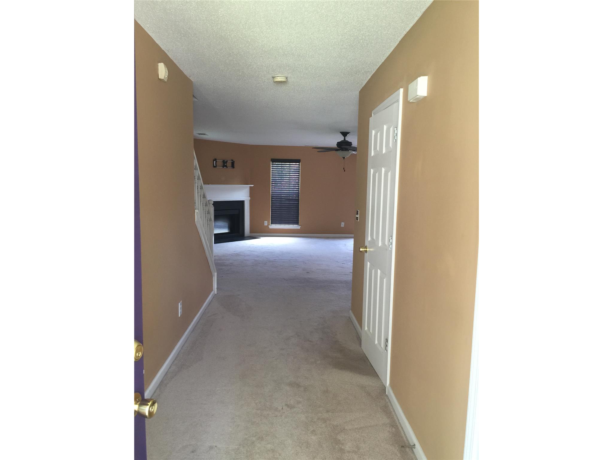 5913 Waggoner Ct, Rex, GA 30273 photo 2