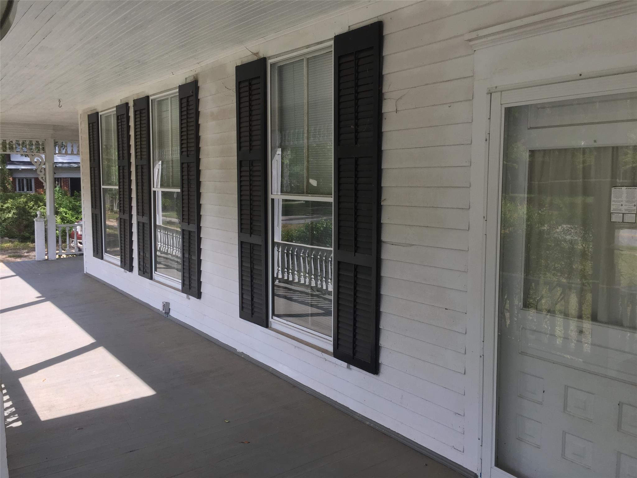 141 Washington St, Commerce, GA 30529 photo 4