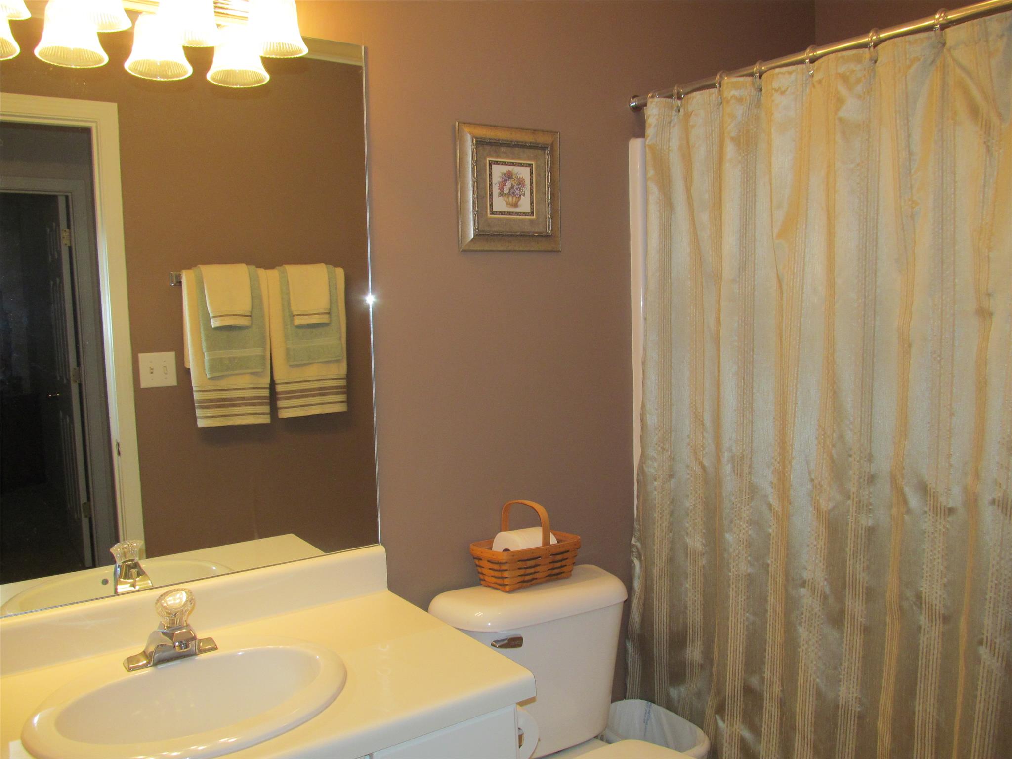 109 Foxdale Dr, Lagrange, GA 30240 photo 4