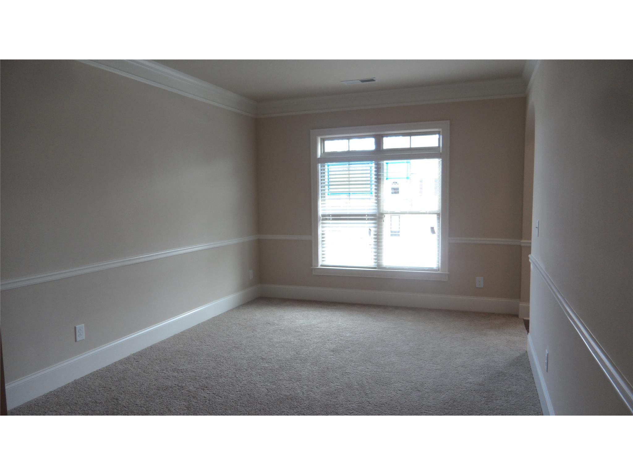 562 Madison Park Dr, Grayson, GA 30017 photo 6