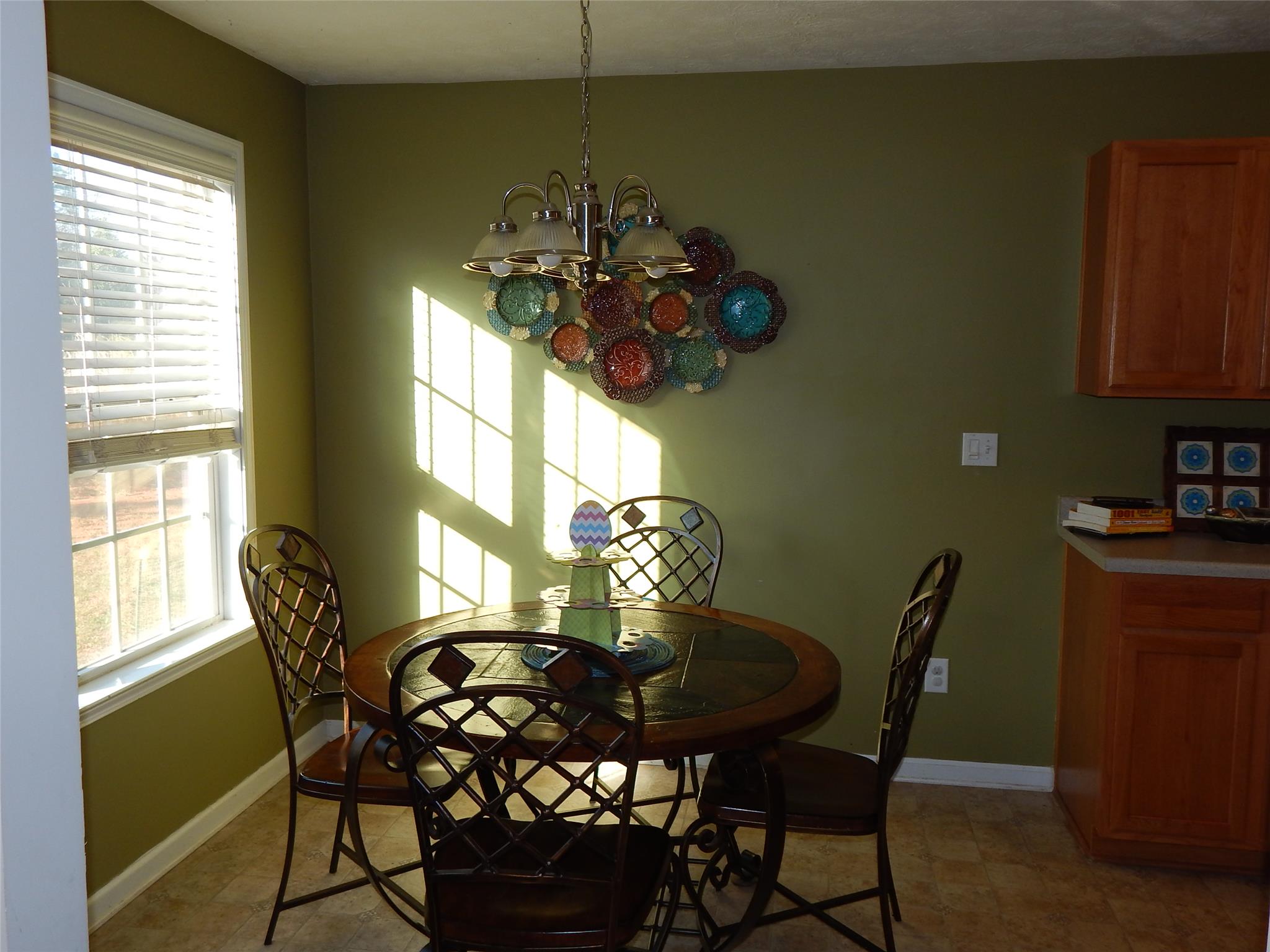 516 Hemlock Dr, Winder, GA 30680 photo 4
