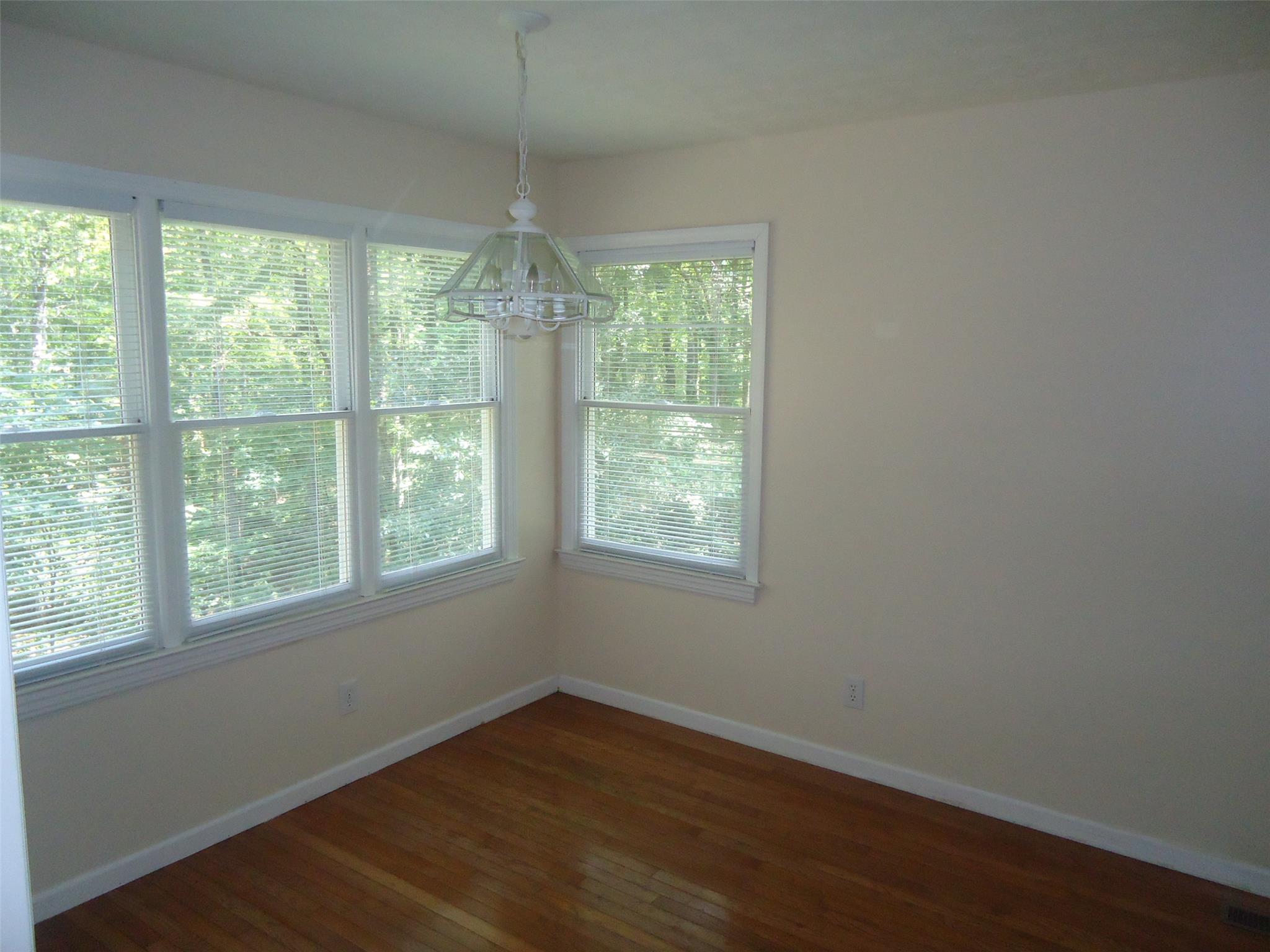 308 Sherwood Dr, Lagrange, GA 30241 photo 9