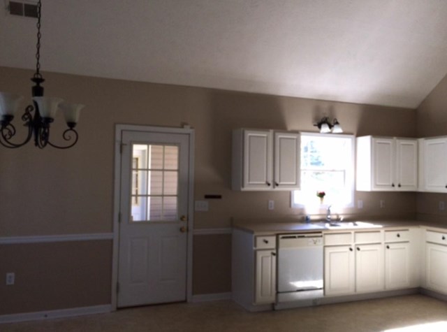 725 Freeman Dr, Covington, GA 30016 photo 3
