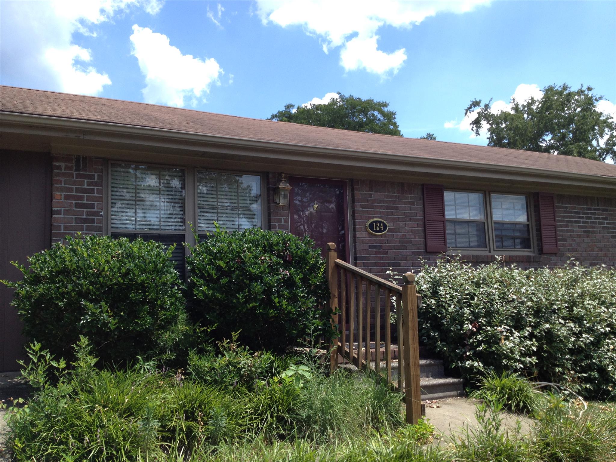 124 Edwards Dr, Toccoa, GA 30577 photo 2