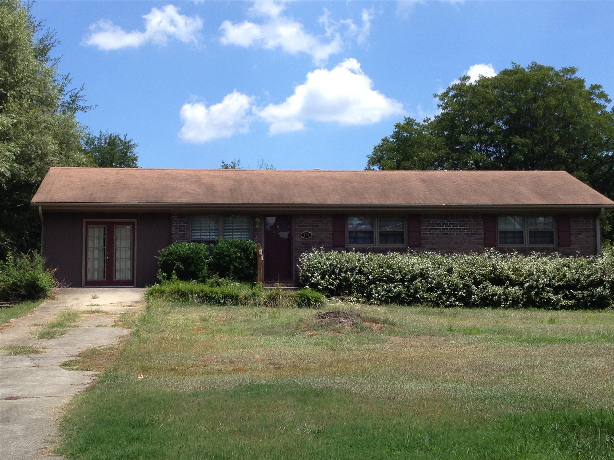 124 Edwards Dr, Toccoa, GA 30577 photo 1