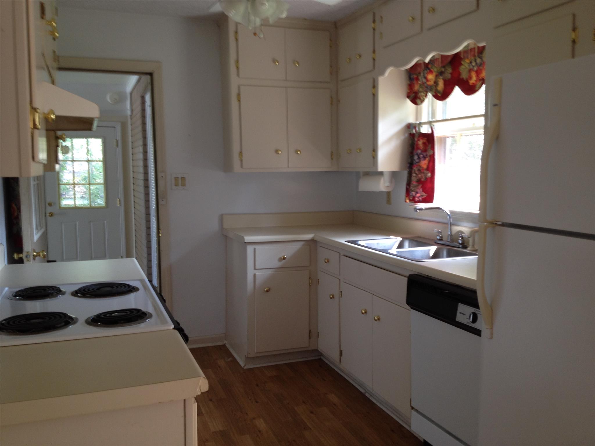 124 Edwards Dr, Toccoa, GA 30577 photo 5