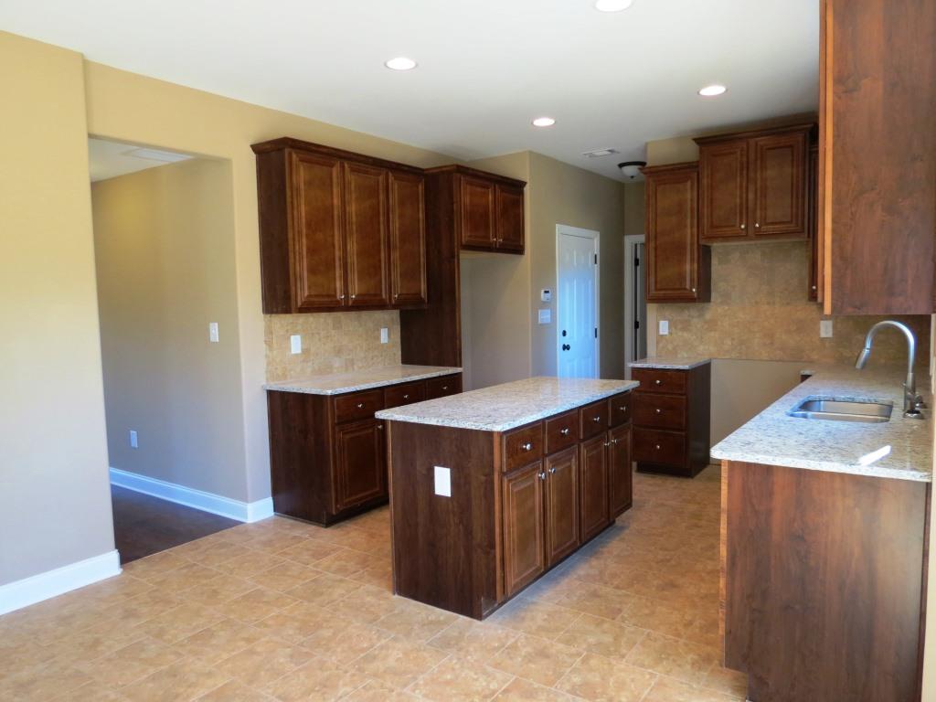 712 Weathersby Chase, Hampton, GA 30228 photo 8