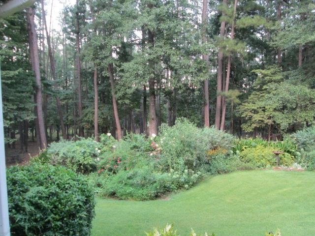 210 E Yorktown Dr, Lagrange, GA 30240 photo 9