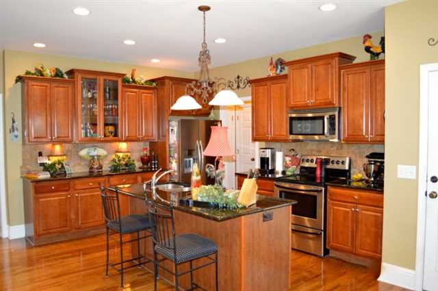 8935 Forest Path Dr, Gainesville, GA 30506 photo 6