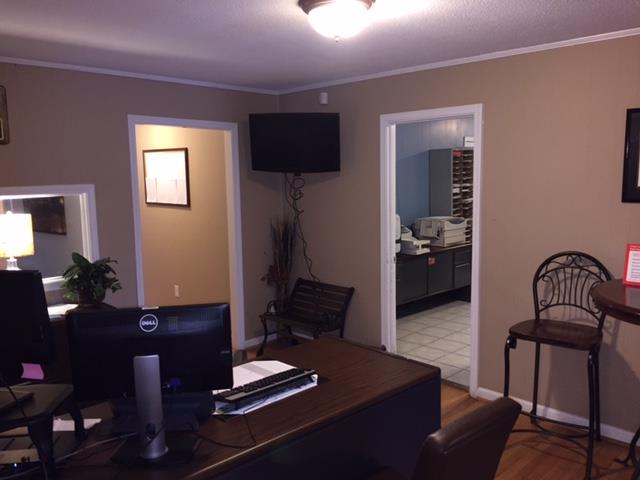306 Hammond Dr, Monroe, GA 30655 photo 7