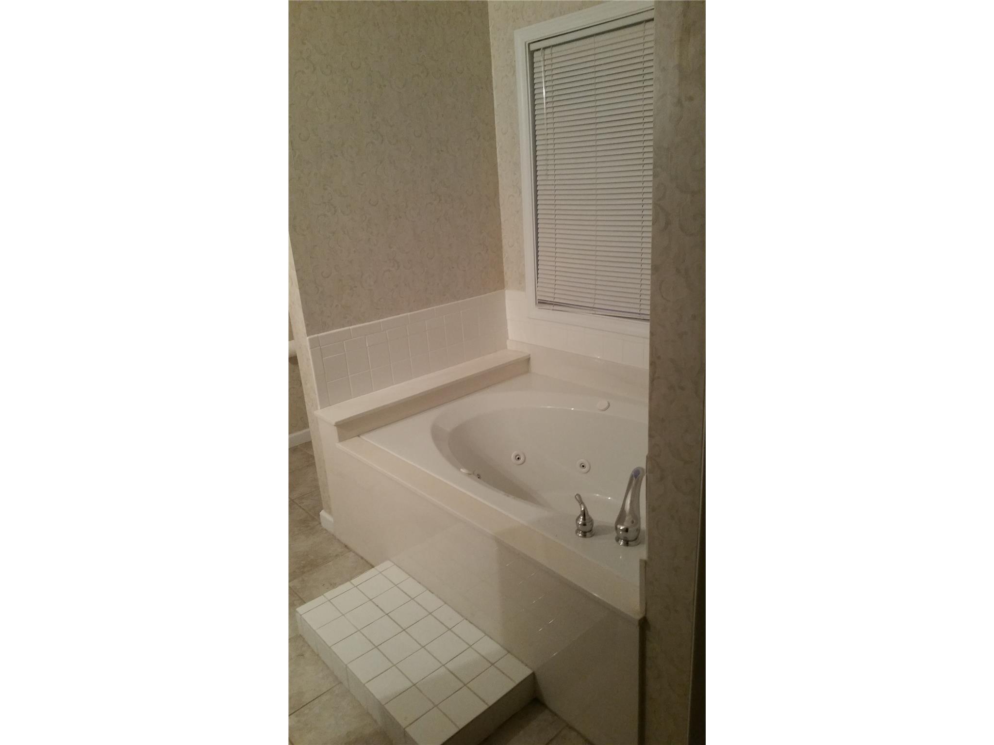 95 Lakeside Trl, Covington, GA 30016 photo 12