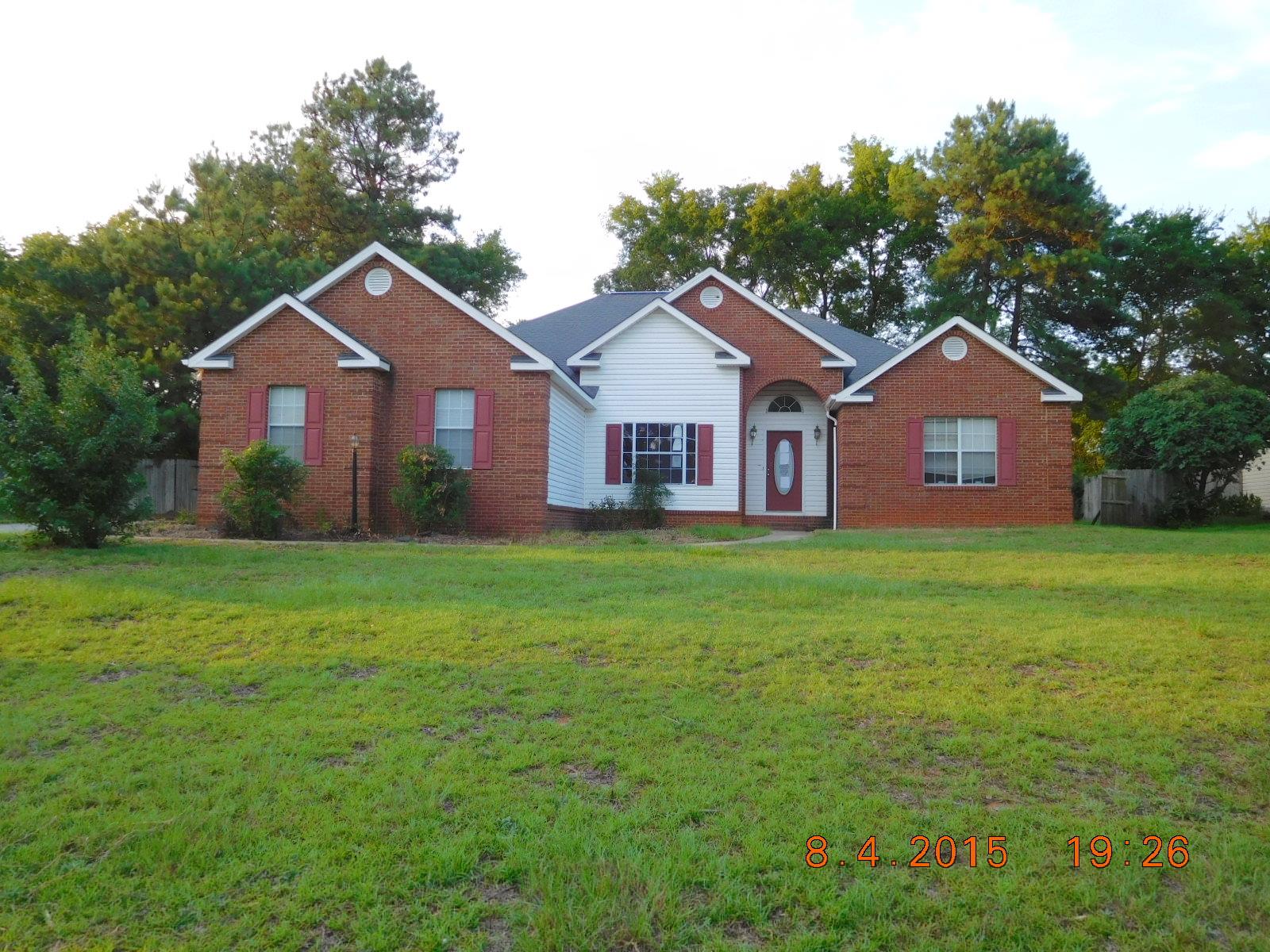 149 Glen Eagle Dr, Byron, GA 31008 photo 1