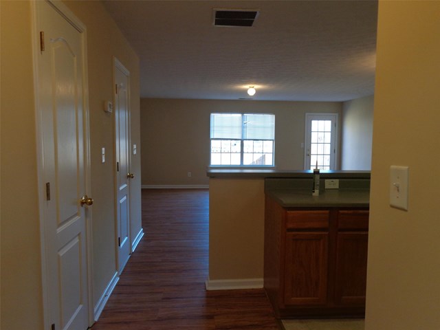 201 Blake Ave, Jackson, GA 30233 photo 2