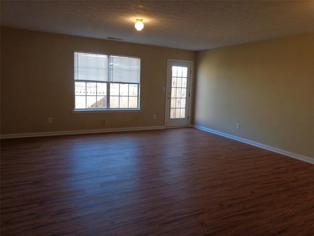 201 Blake Ave, Jackson, GA 30233 photo 4