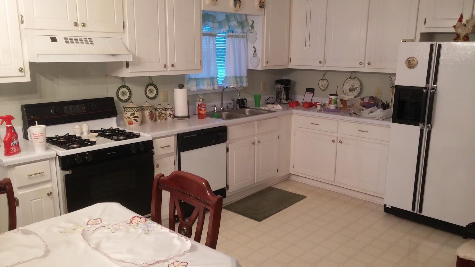 283 Nancy St, Winder, GA 30680 photo 4