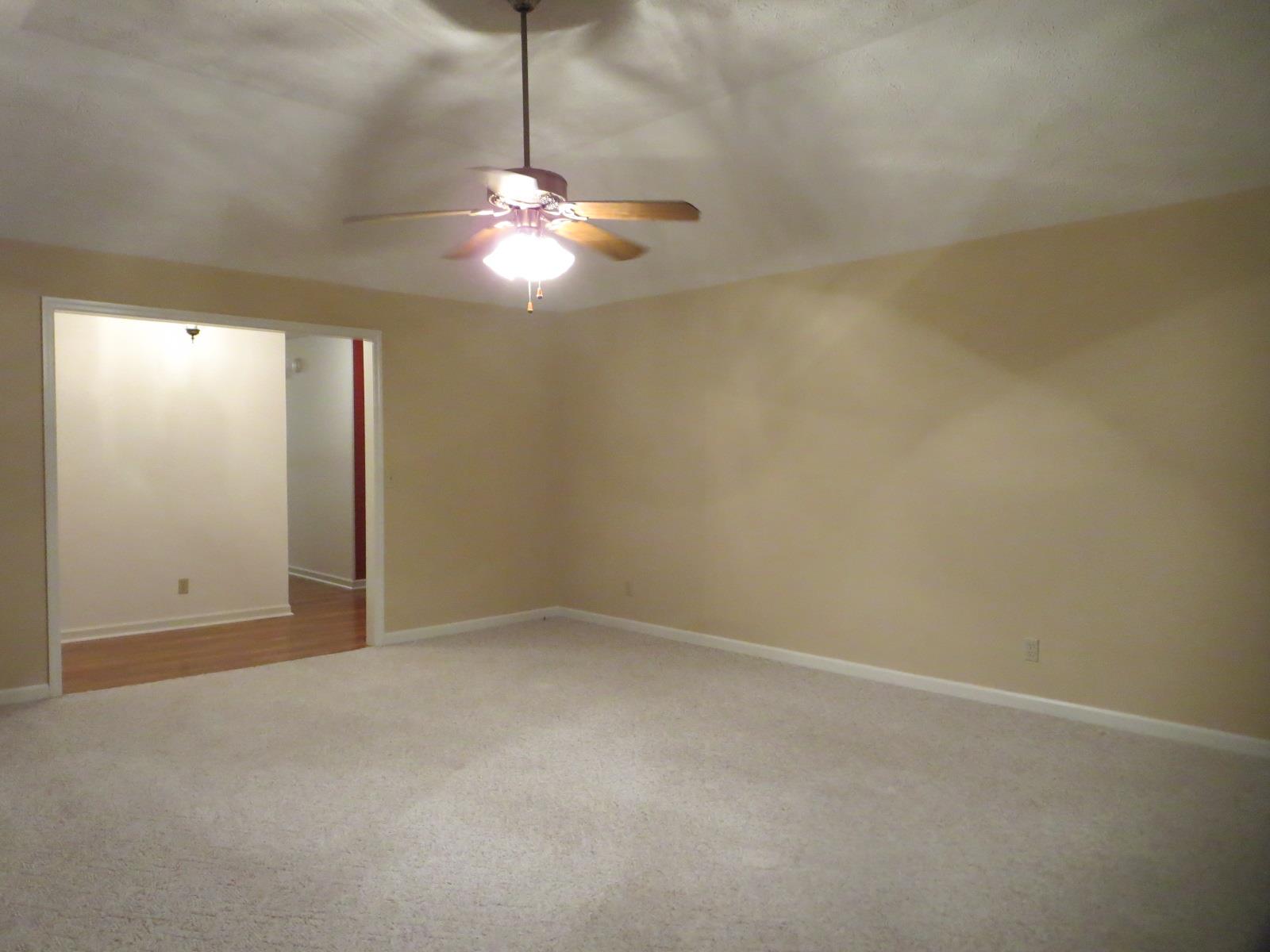 204 Echo Ln, Warner Robins, GA 31088 photo 7
