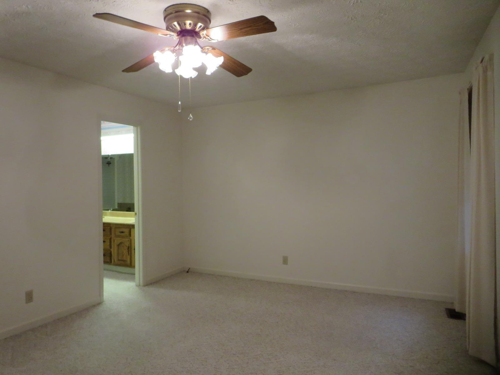 204 Echo Ln, Warner Robins, GA 31088 photo 17
