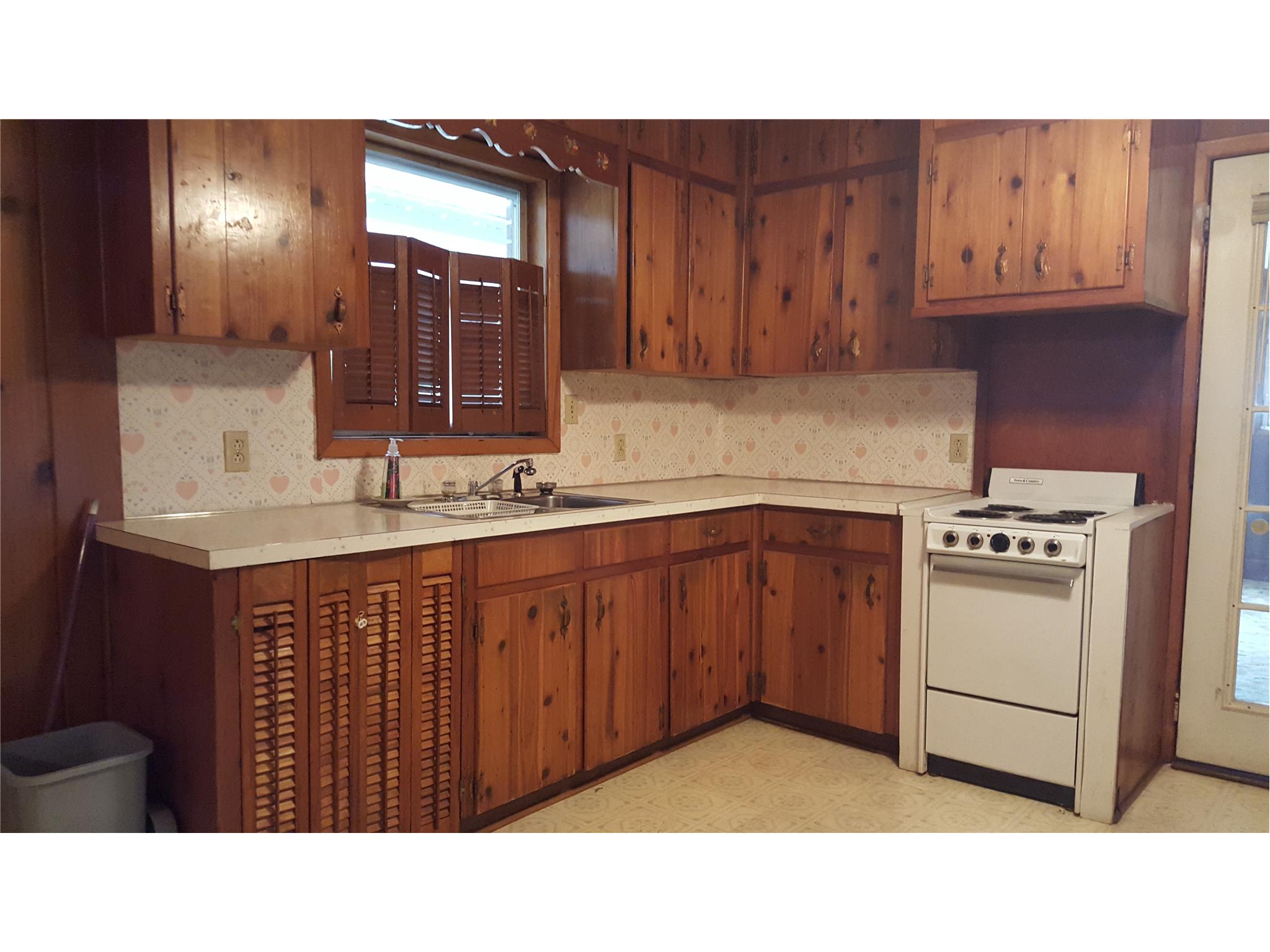 3592 Rex Rd, Rex, GA 30273 photo 2