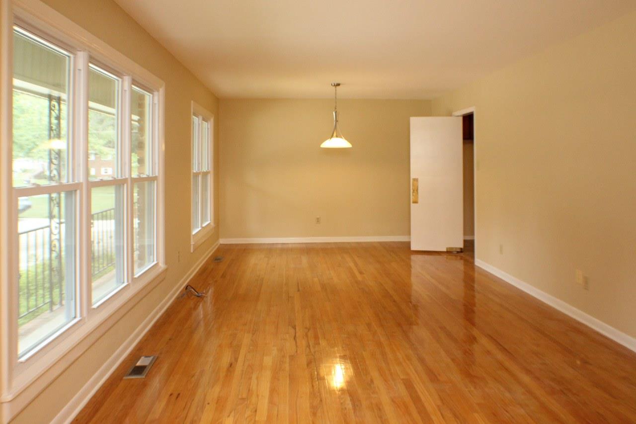 405 Terrell Dr, Warner Robins, GA 31088 photo 2