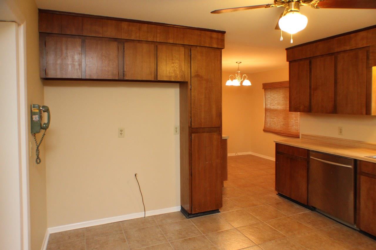 405 Terrell Dr, Warner Robins, GA 31088 photo 6