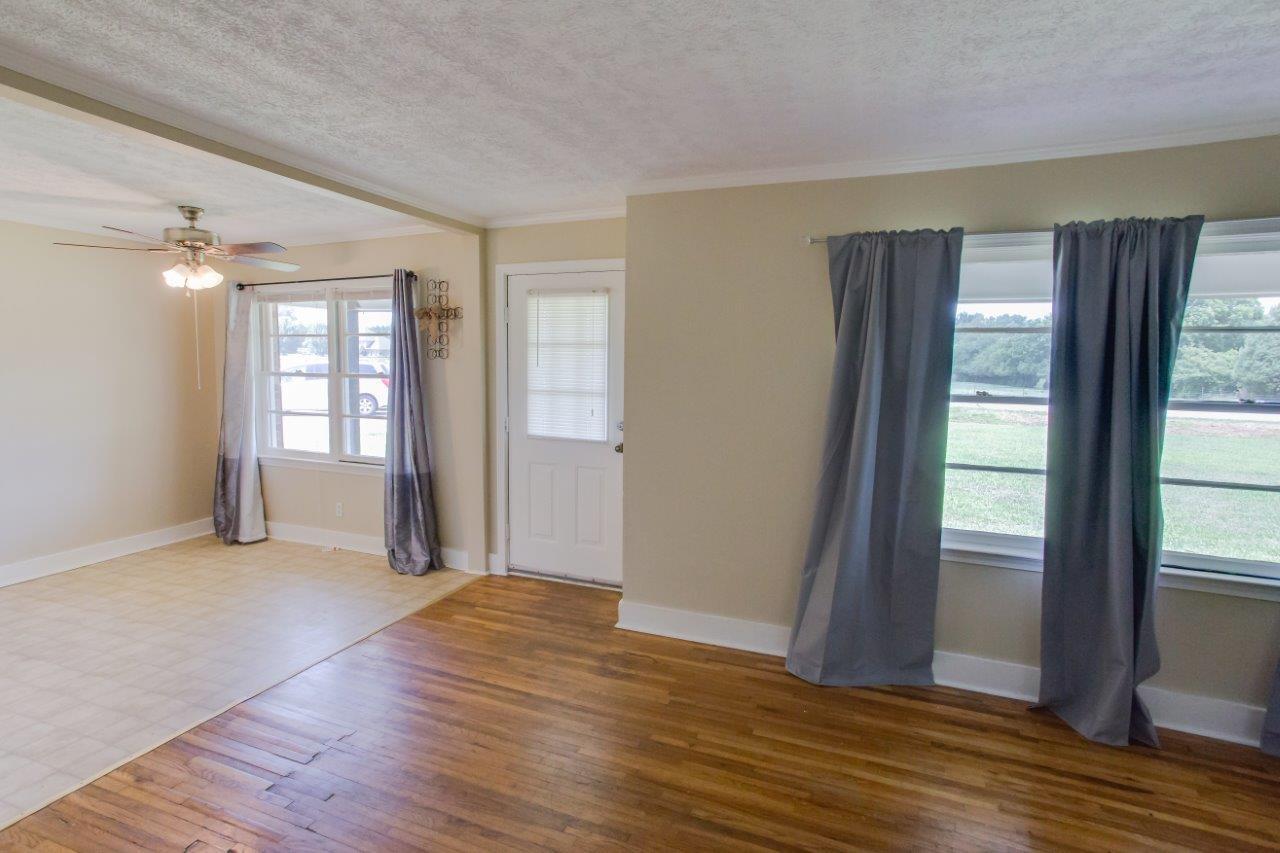 747 Hog Mountain Rd, Winder, GA 30680 photo 2
