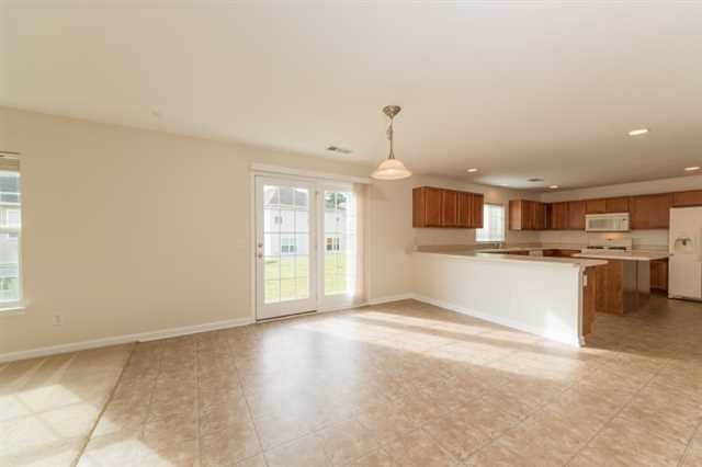 329 Cutleaf Ives Dr, Grayson, GA 30017 photo 9