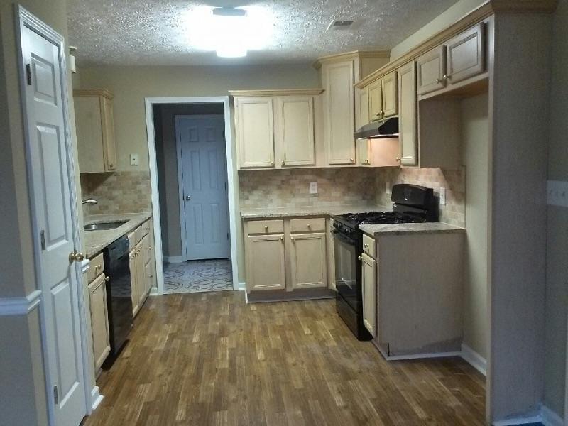 10 Freeman Ct, Covington, GA 30016 photo 2