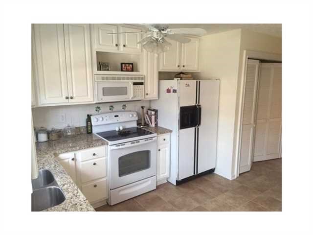 4659 Calumet Cir, Duluth, GA 30096 photo 2
