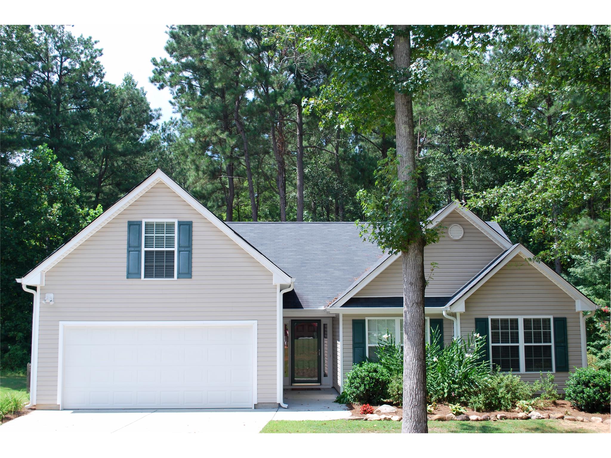 1203 Benton Ct, Bethlehem, GA 30620 photo 1