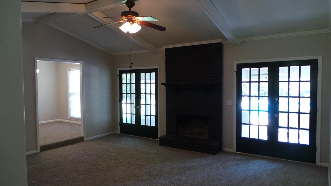 132 Hazel Way, Lagrange, GA 30240 photo 3
