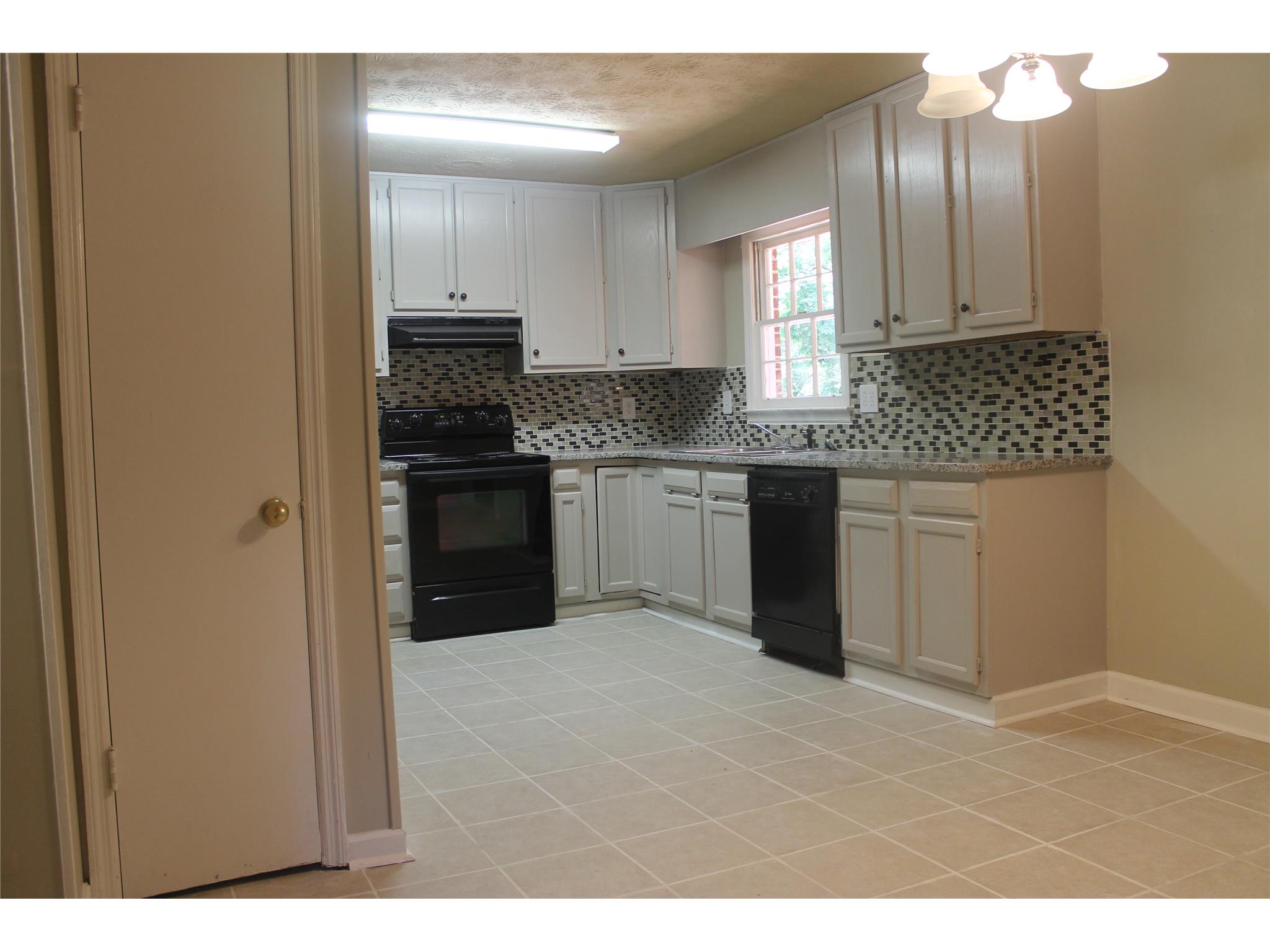 3360 Scott Dr, Austell, GA 30106 photo 5