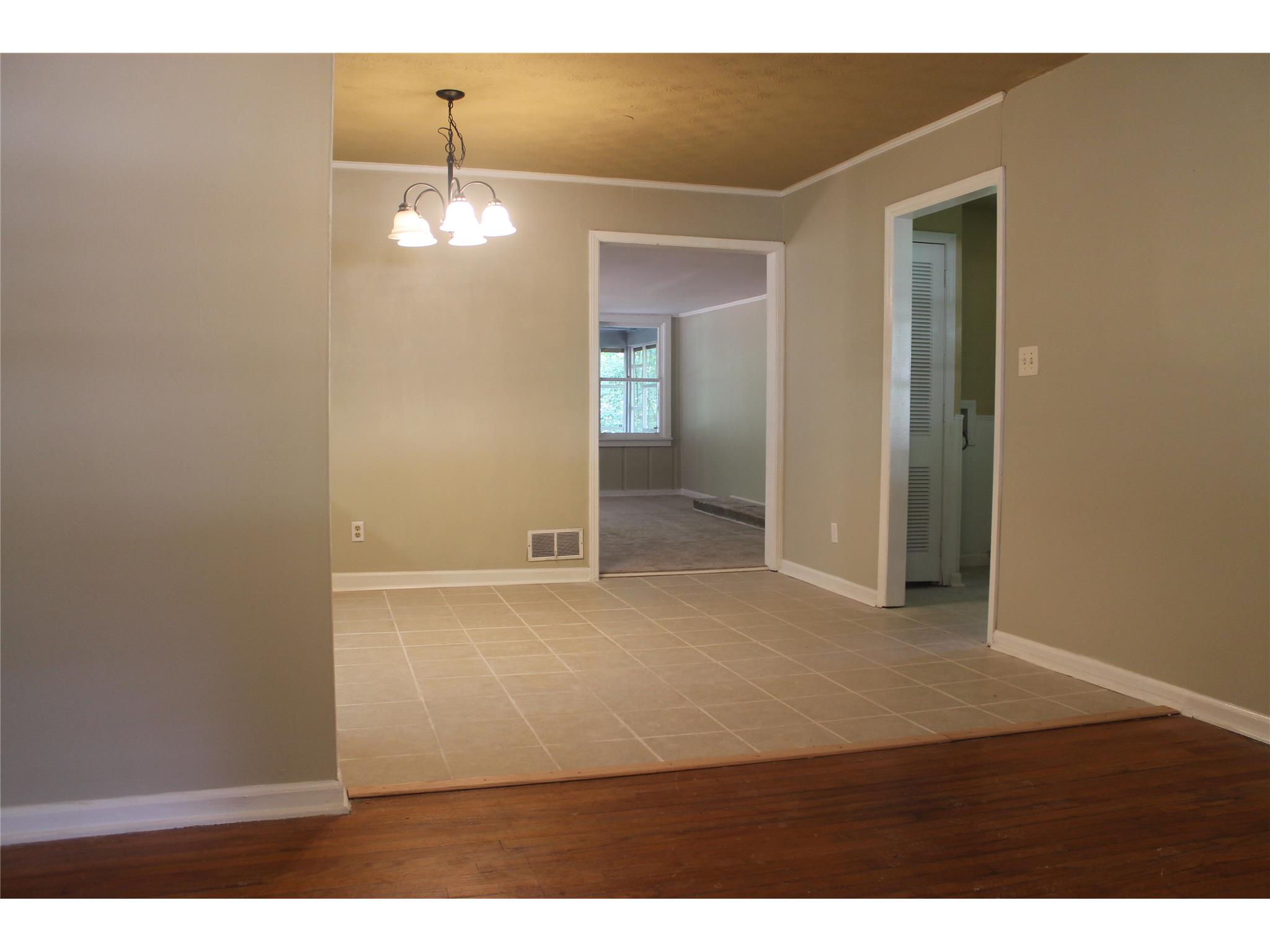 3360 Scott Dr, Austell, GA 30106 photo 2