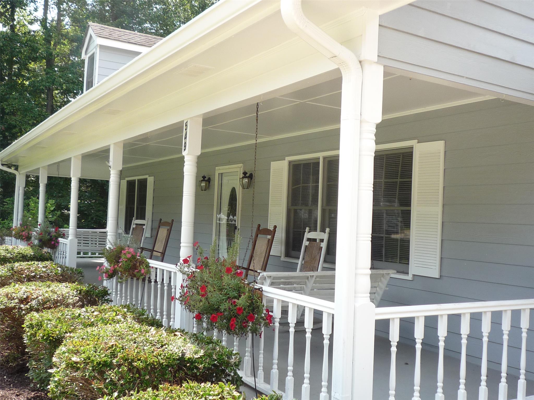 549 Taylor Rd, Suwanee, GA 30024 photo 2