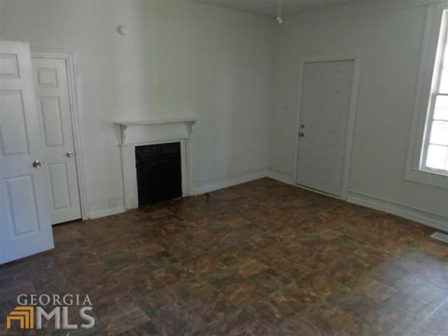 28 E Kimble St, Newnan, GA 30263 photo 5