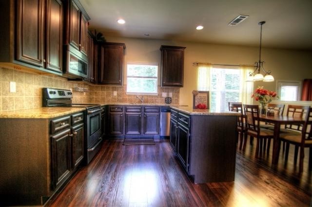 117 Mariahs Walk, Hampton, GA 30228 photo 7