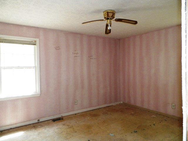 236 Crest Dr, Cochran, GA 31014 photo 1